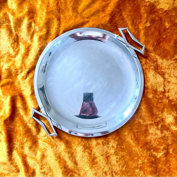 • the vtg mirrored circular vanity tray - Picture 2 of 10
